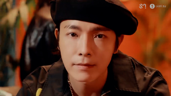 슈퍼주니어의 열한 번째 정규 앨범 Vol.1 'The Road : Keep on Going' 타이틀곡 'Mango' 뮤직비디오 두 번째 티저 영상이 공개돼 관심을 모으고 있다. [사진=슈퍼주니어 'Mango' MV 2차 티저 영상 캡쳐]