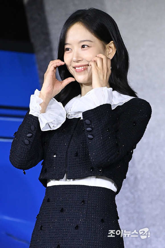 배우 강한나가 22일 오전 서울 강남구 삼성동 웨스틴 서울 파르나스에서 열린 넷플릭스 시리즈 '캐셔로' 제작발표회에 참석해 포즈를 취하고 있다. [사진=문수지 기자]