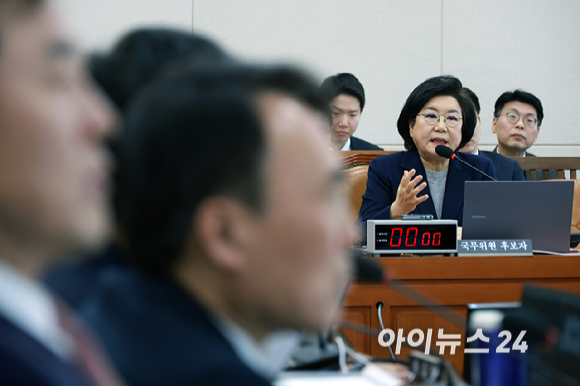 이혜훈 기획예산처 장관 후보자가 23일 서울 여의도 국회에서 열린 재정경제기획위원회의 인사청문회에서 의원 질의에 답하고 있다. [사진=곽영래 기자]