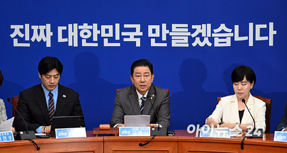 김병기 더불어민주당 당대표 직무대행 겸 원내대표가 7일 국회에서 열린 최고위원회의에서 발언을 하고 있다. [사진=곽영래 기자]