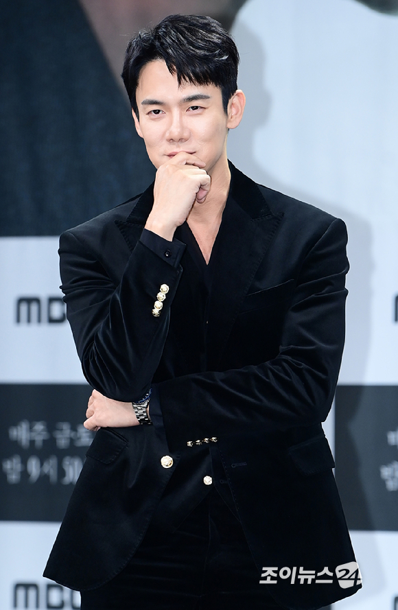 배우 유연석이 28일 오후 서울 마포구 상암동 MBC 골든마우스홀에서 열린 MBC 새 금토드라마 '라이어' 제작발표회에 참석하고 있다. [사진=정소희 기자]