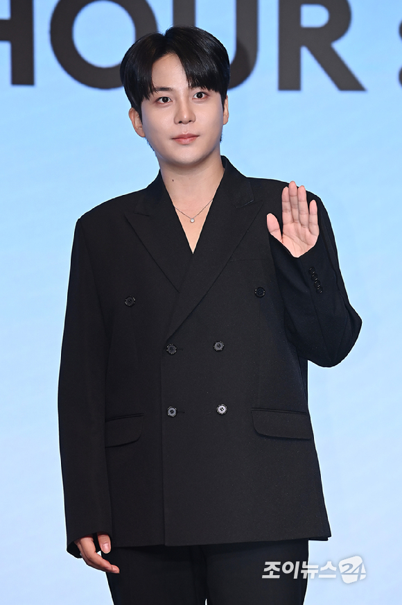 그룹 에이티즈 종호가 12일 오후 서울 마포구 호텔 나루 서울 엠갤러리에서 열린 미니 12집 '골든 아워 : 파트 3'(GOLDEN HOUR : Part.3) 앨범 발매 기념 기자간담회에서 포즈를 취하고 있다. [사진=곽영래 기자]