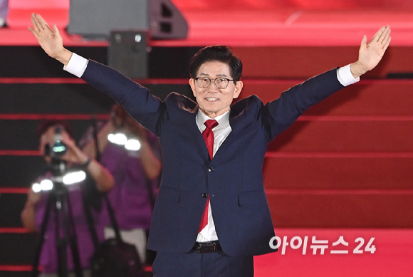 김문수 국민의힘 당대표 후보가 22일 오후 청주 오스코에서 열린 제6차 전당대회에 참석하고 있다. [사진=곽영래 기자]