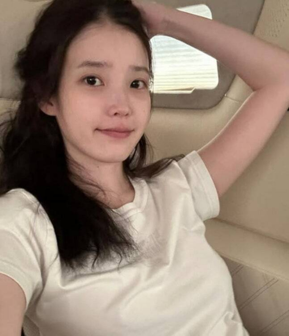 아이유 [사진=아이유 SNS]