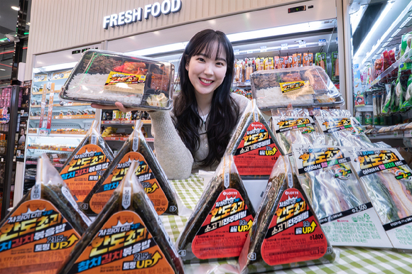 한도초과 푸드 간편식. [사진=세븐일레븐]