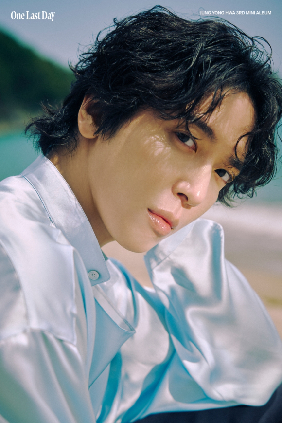 정용화 미니 3집 'One Last Day'(원 라스트 데이) 콘셉트 포토. [사진=FNC엔터테인먼트]