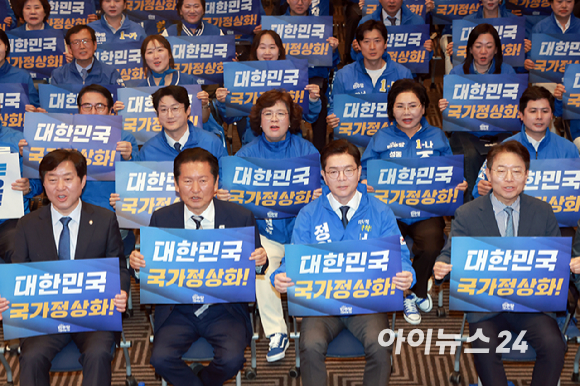 사진 왼쪽부터 정청래 더불어민주당 대표, 장동혁 국민의힘 대표. [사진=아이뉴스24 DB]