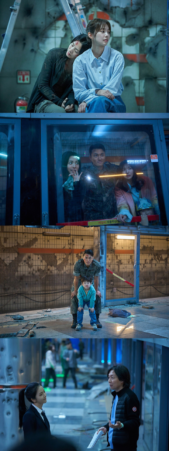 '전지적 독자 시점'의 안효섭, 신승호, 권은성, 이민호 [사진=롯데엔터테인먼트]