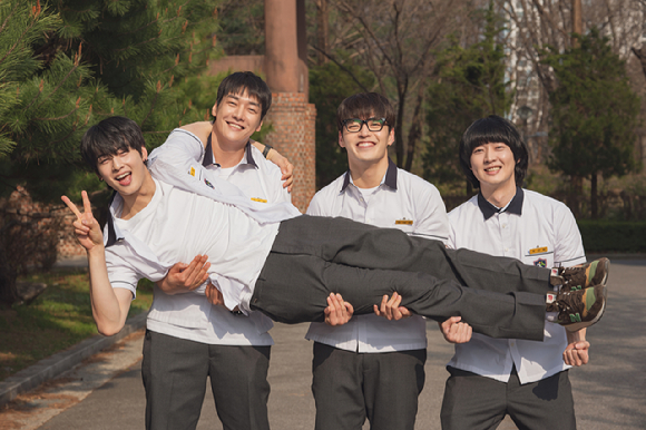 배우 차은우, 김영광, 강하늘, 강영석이 영화 '퍼스트 라이드'에서 호흡을 맞추고 있다. [사진=(주)쇼박스]