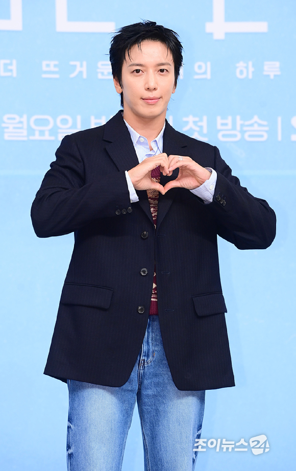 씨엔블루 정용화가 31일 오후 서울 양천구 목동 SBS에서 열린 SBS 새 예능프로그램 '내 남은 연애' 제작발표회에 참석하고 있다. [사진=정소희 기자]
