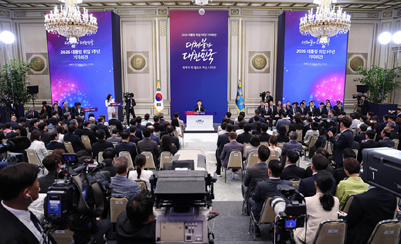 이재명 대통령이 8일 청와대 영빈관에서 열린 취임 1주년 기자회견에서 발언하고 있다. 2026.6.8 [사진=연합뉴스]
