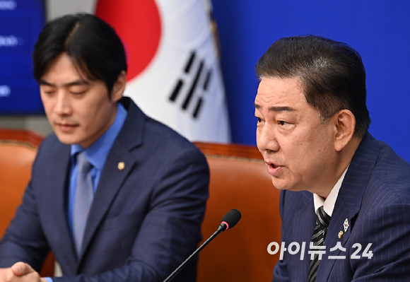 김병기 더불어민주당 대표 직무대행 겸 원내대표가 16일 오전 서울 여의도 국회에서 열린 최고위원회의에서 발언하고 있다. [사진=곽영래 기자]
