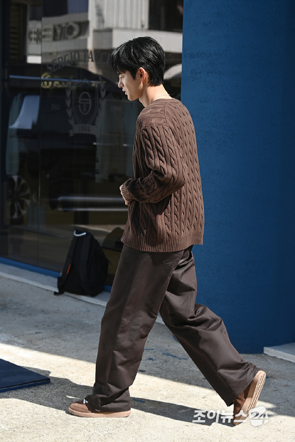 [포토] 서인국 &apos;늠름 문짝 비주얼&apos;