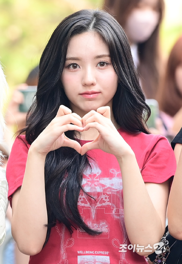 그룹 케플러(Kep1er) 강예서가 28일 오전 서울 영등포구 여의도 KBS신관에서 열린 KBS2 뮤직뱅크 녹화에 참석하고 있다. [사진=정소희 기자]