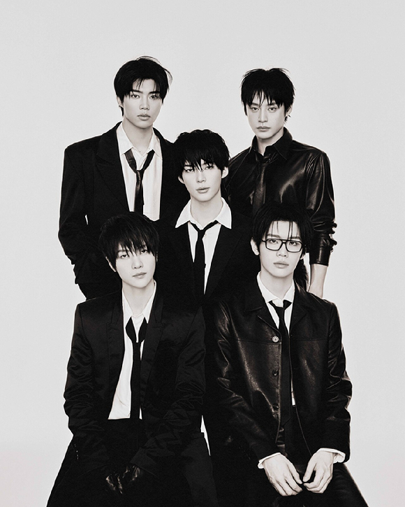 제로베이스원 프로필 사진 [사진=웨이크원]