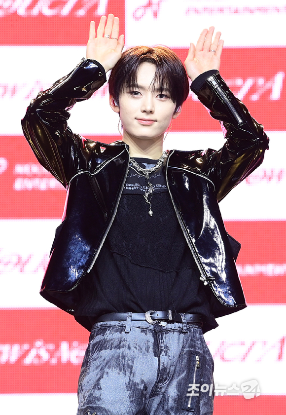 그룹 누에라 린이 26일 오후 서울 용산구 한남동 블루스퀘어에서 열린 누에라(NouerA) 'Chapter: New is Now' 데뷔 쇼케이스에 참석하고 있다. [사진=정소희 기자]