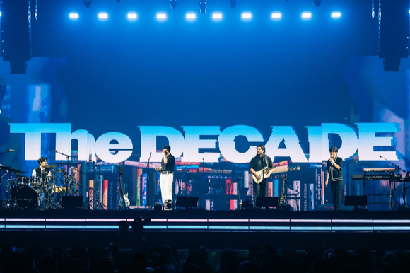 데이식스, 10주년 방콕 콘서트 성료 &quot;존재할 수 있게 해준 팬들 감사&quot;