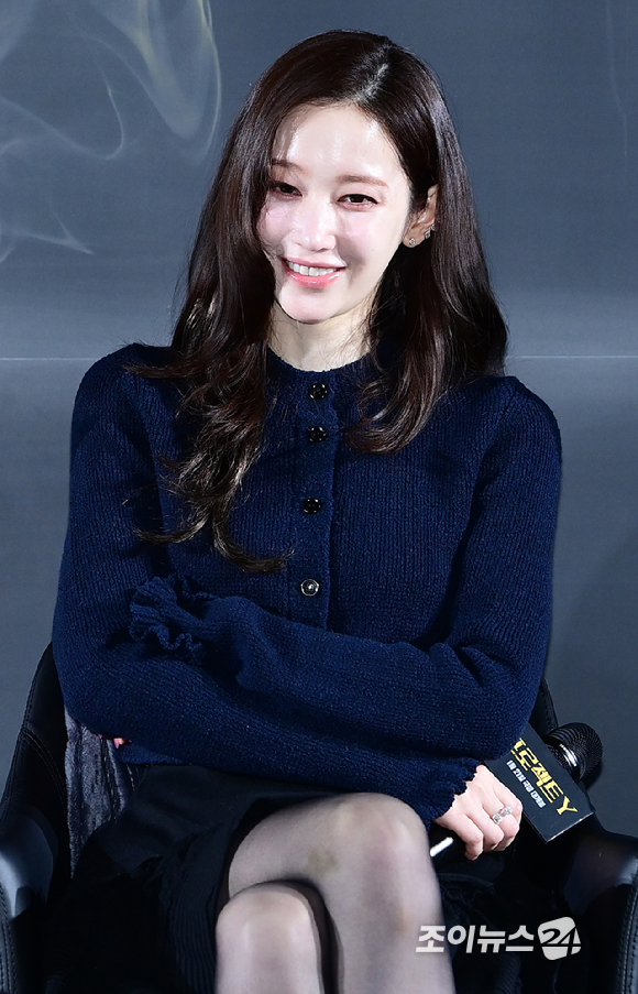 배우 전종서가 16일 오후 서울 강남구 삼성동 코엑스 메가박스에서 열린 영화 '프로젝트 Y'(감독 이환) 제작보고회에 참석하고 있다. [사진=정소희 기자]