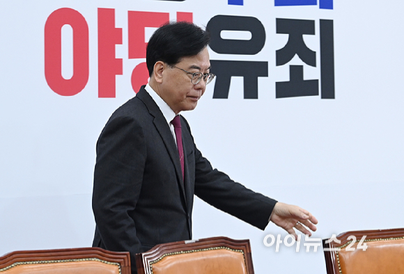 송언석 원내대표가 13일 서울 여의도 국회에서 열린 최고위원회의에 참석하고 있다. [사진=곽영래 기자]