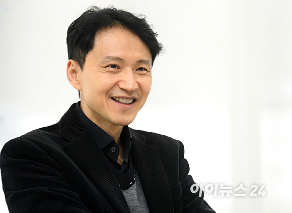 구상모 산업통상부 차세대전력반도체추진단장(광운대 전자재료공학과 교수)가 13일 아이뉴스24와 인터뷰를 하고 있다. [사진=곽영래 기자]