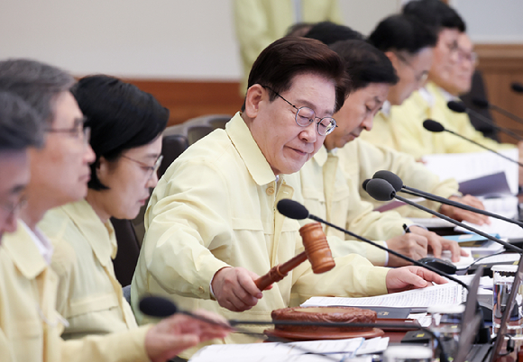이재명 대통령이 18일 청와대에서 제1회 을지국무회의 개회 선언을 하고 있다. 2026.8.18 [청와대통신사진기자단] [사진=연합뉴스]