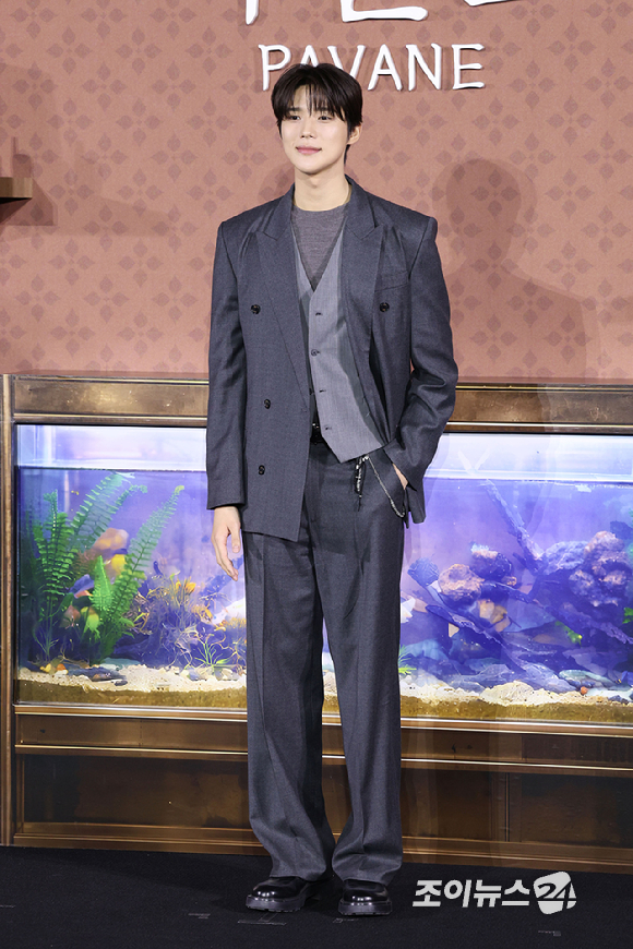 배우 문상민이 12일 오전 서울 강남구 삼성동 메가박스 코엑스점에서 열린 넷플릭스 영화 '파반느'(감독 이종필) 제작보고회에 참석해 포즈를 취하고 있다. [사진=문수지 기자]