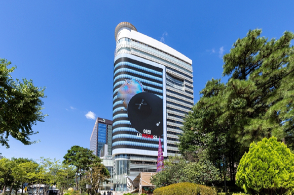 LG 로니 옥외광고 사진. [사진=LG전자 한국영업본부]
