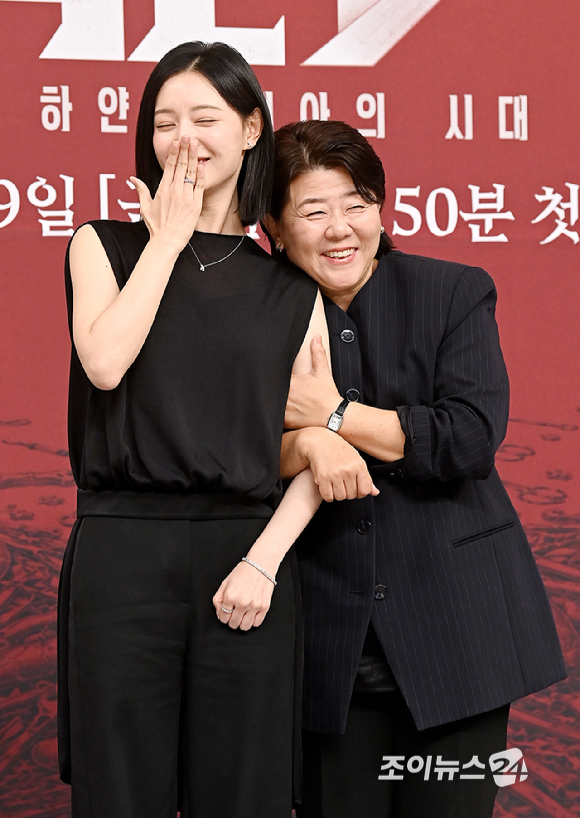 [포토] 김지원-이정은, 찰떡 케미