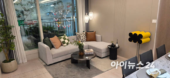 9일 인천 서구 청라동에 마련된 부천대장 A7·A8블록 모형도. [사진=이수현 기자]