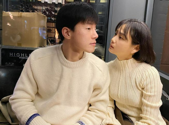 배우 김무열과 윤승아 부부. [사진=윤승아 인스타그램]