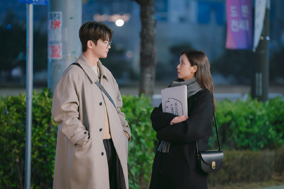 서인국과 지수가 넷플릭스 시리즈 '월간남친'에서 호흡을 맞추고 있다. [사진=넷플릭스]