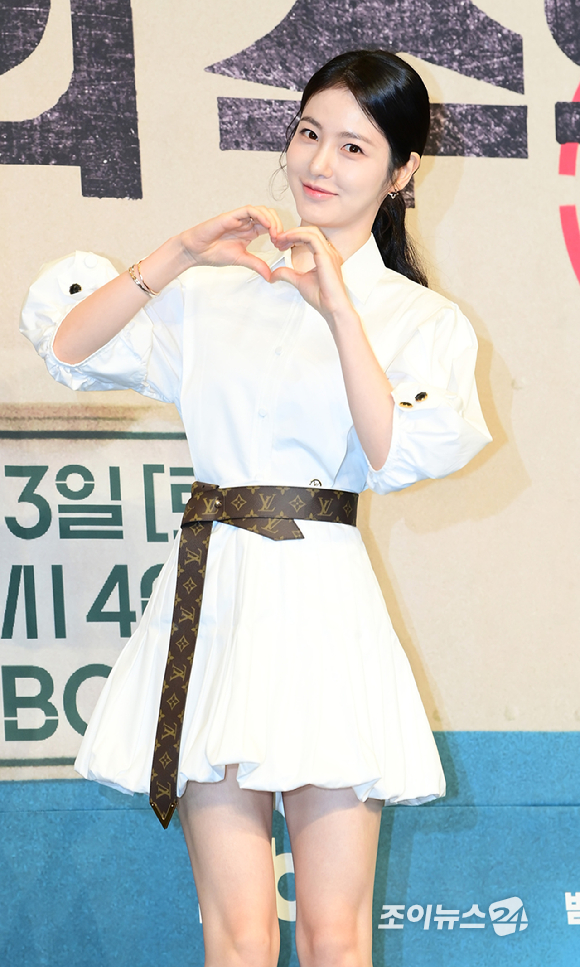 배우 신예은-김다미-허남준이 11일 오후 서울 구로구 신도림 더 링크 호텔에서 열린 JTBC 새 토일극 '백번의 추억' 제작발표회에 참석하고 있다. [사진=정소희 기자]