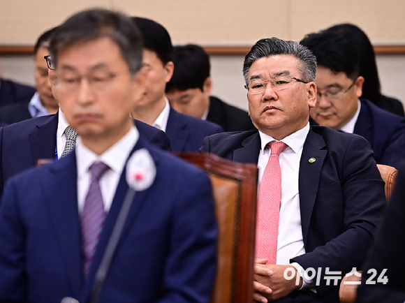 유병호 감사원 사무총장이 26일 국회에서 열린 법제사법위원회 전체회의에 참석하고 있다. [사진=곽영래 기자]