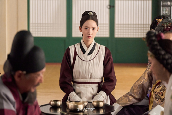 임윤아, &apos;폭군의 셰프&apos; 흥행의 중심⋯5주 연속 화제성 1위