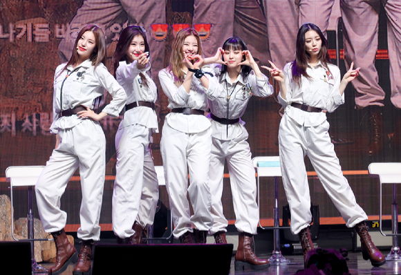 ITZY가 9일 서울 광진구 예스24 라이브홀에서 단독 팬미팅 'ITZY The 1st Fan Meeting "있지 믿지, 날자!"'를 열었다. [사진=JYP엔터테인먼트]