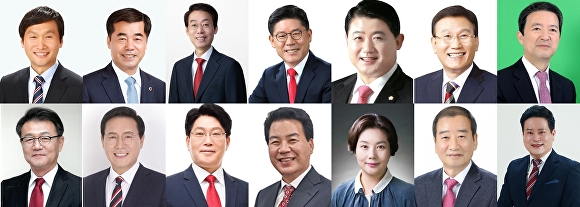 경산시장 예비후보들. 위 왼쪽부터 시계방향 무순. 조현일 전 경북도의원, 오세혁 전 경북도의원, 송경창 경산시부시장, 안국중 전 대구시통상국장, 이천수 전 경산시의회 의장 ,허개열 전 경산시의회 의장, 정재학 도시철도3호선 경산연장 추진위원장, 류인학 수성대 강사, 김일부 전 일본방송국NHK 외신기자, 이성희 경산시의원, 허수영 국민의힘 경북도당 부위원장, 김성준 전 청와대 행정관, 황상조 전 경북도의회 부의장, 유윤선 국민의힘 경북도당 부위원장. [사진=코리아정보리서치]