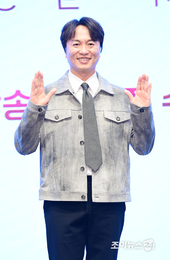 배우 전배수가 6일 오후 서울 구로구 더세인트에서 열린 KBS2 새 수목드라마 '페이스미' 제작발표회에 참석하고 있다. [사진=정소희 기자]