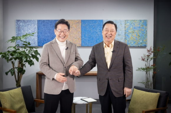 이재명 더불어민주당 대선후보가 지난 4일 오후 서울 여의도 중앙당사에서 226개 기초지자체 공약을 소개하는 '우리동네공약' 언박싱데이를 갖고 취지에 대해 발언하고 있다. [사진=김성진 기자]