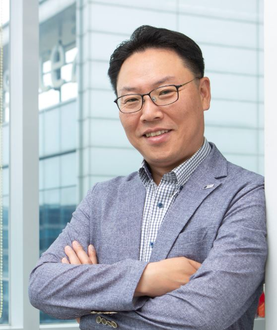 북극의 나누크 포스터. [사진=무비블럭 홈페이지 캡처]