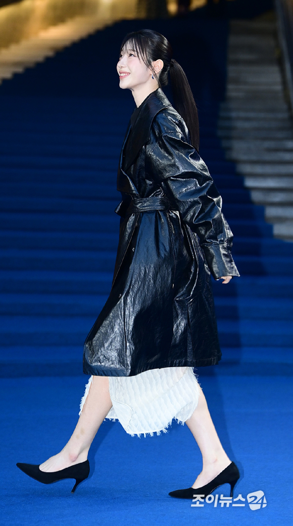 그룹 로켓펀치 수윤이 3일 오후 서울 동대문디자인플라자(DDP)에서 진행된 '2026 F/W 서울패션위크(SFW)' 오프닝 쇼 뮌 컬렉션 포토월 행사에 참석하고 있다. [사진=정소희 기자]