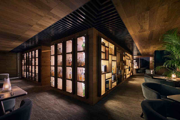 문 바 프라이빗 위스키 라커 멤버십 이미지. [사진=반얀트리 클럽 앤 스파 서울]