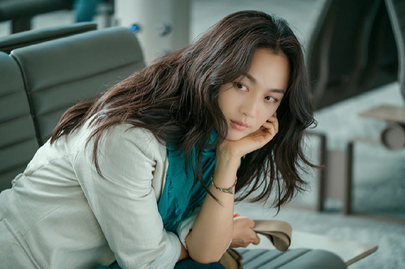 배우 탕웨이가 영화 '원더랜드'에서 바이리 역을 맡아 열연하고 있다. [사진=㈜에이스메이커무비웍스]