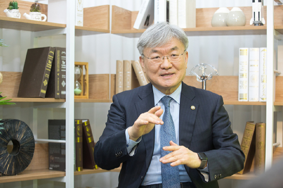 이경수 국가과학기술자문회의 부의장. [사진=과기정통부]