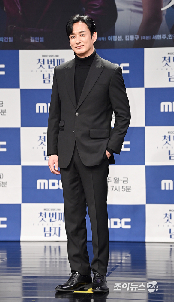 [포토] 이재황, 첫 번째 남자로 만나요