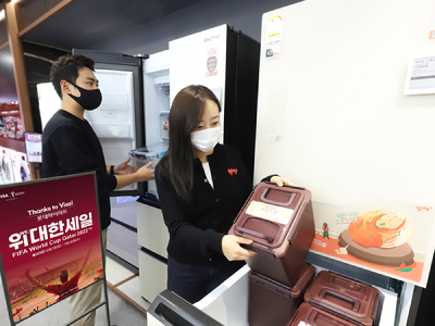 롯데하이마트에서 지난 1일부터 15일까지 판매된 김치냉장고 매출액이 직전 15일 보다 약 80% 늘었다. [사진=롯데하이마트]