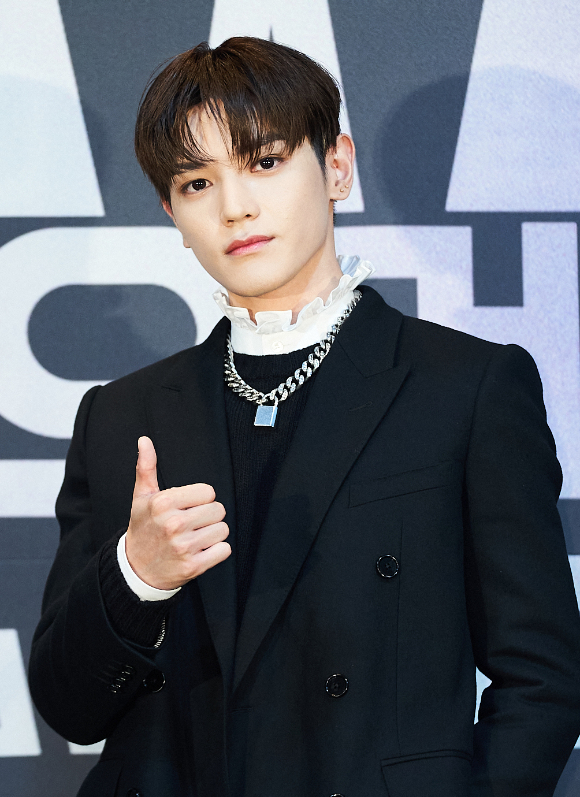 NCT 태용이 24일 온라인으로 진행된 Mnet '스트릿 우먼 파이터' 제작발표회에 참석해 포즈를 취하고 있다. [사진=Mnet]