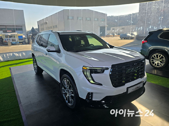 GMC '아카디아'. [사진=김종성 기자]