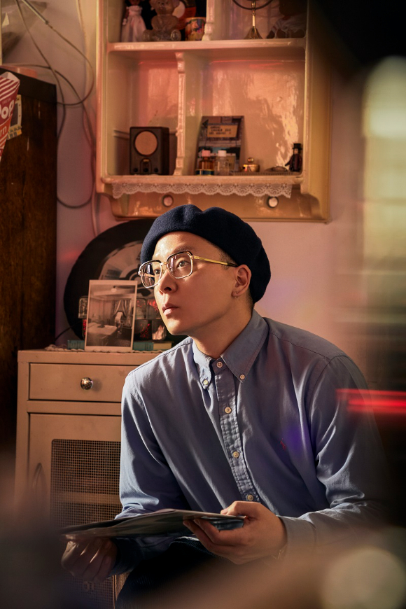 나얼 프로필 사진 [사진=롱플레이뮤직]