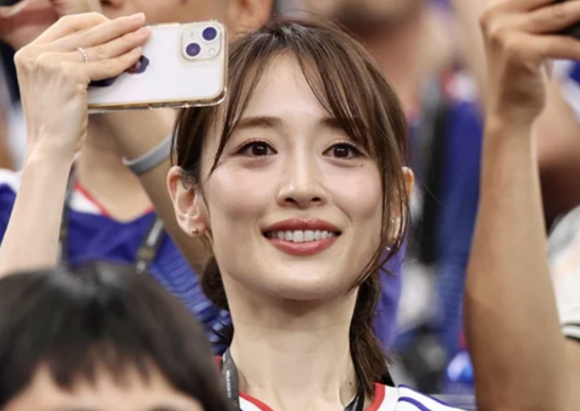 경기 중 포착된 이즈미 리카. [사진=X 갈무리 ]
