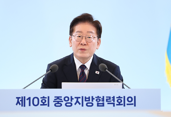 이재명 대통령이 26일 청와대에서 열린 제10회 중앙지방협력회의에서 발언하고 있다. 2026.8.26 [사진=연합뉴스]